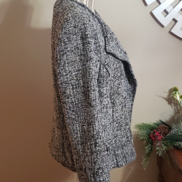 Tweed Style Blazer - Picture 5 of 8